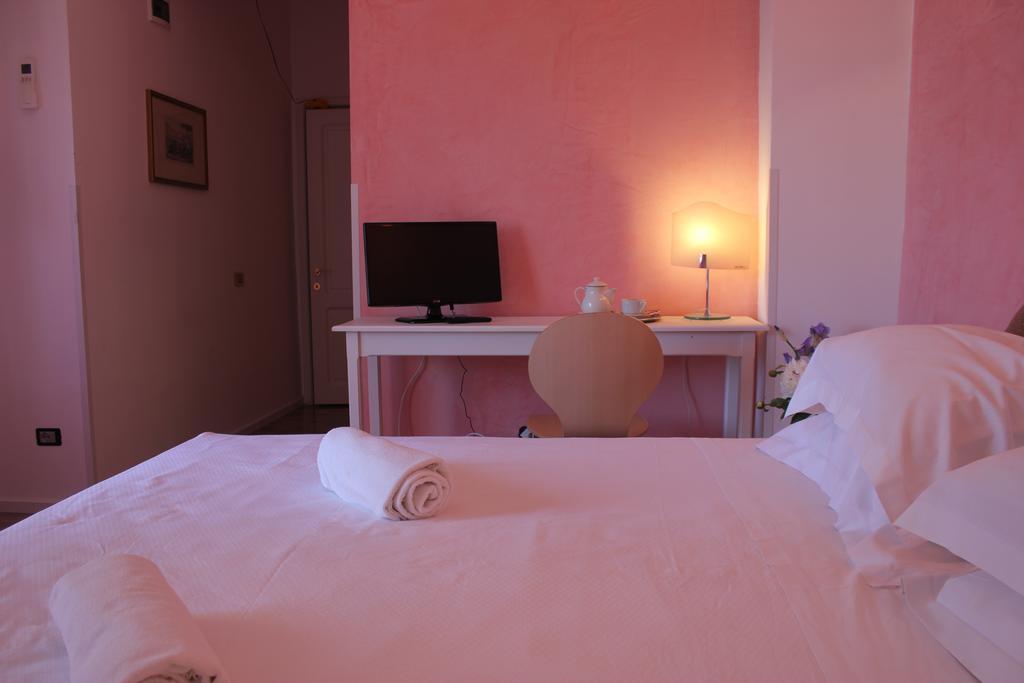 Vila Flavia B&B 콘스탄차 객실 사진