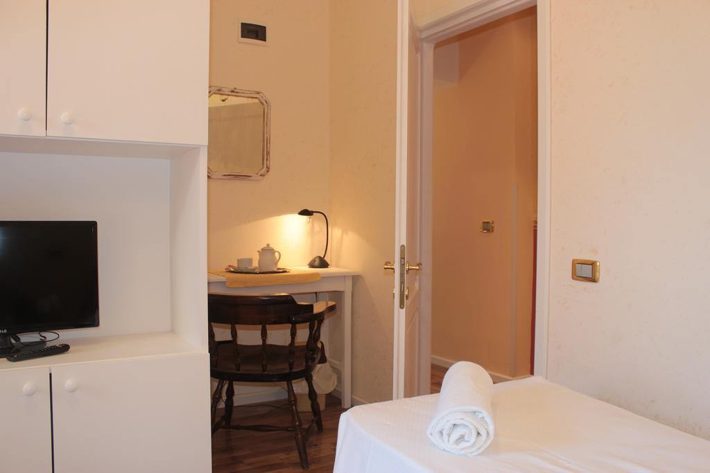 Vila Flavia B&B 콘스탄차 객실 사진