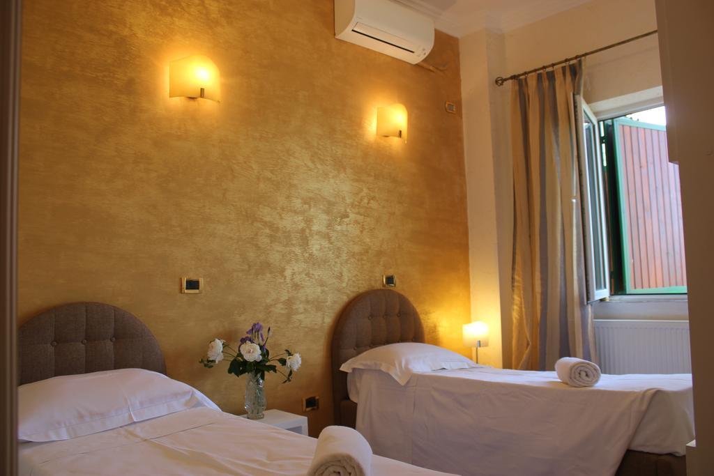 Vila Flavia B&B 콘스탄차 객실 사진